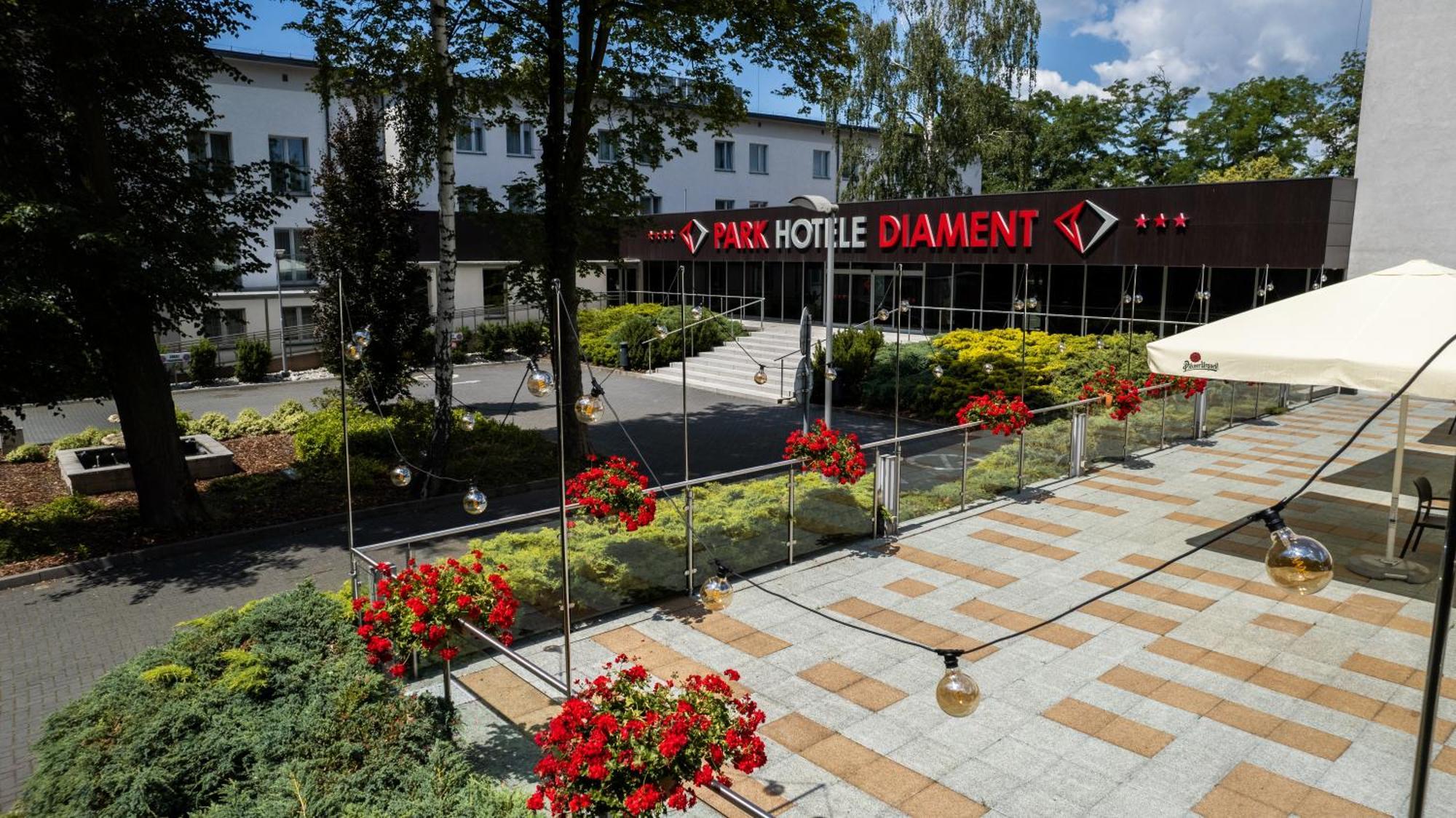 Hotel Diament Zabrze - Gliwice Bagian luar foto