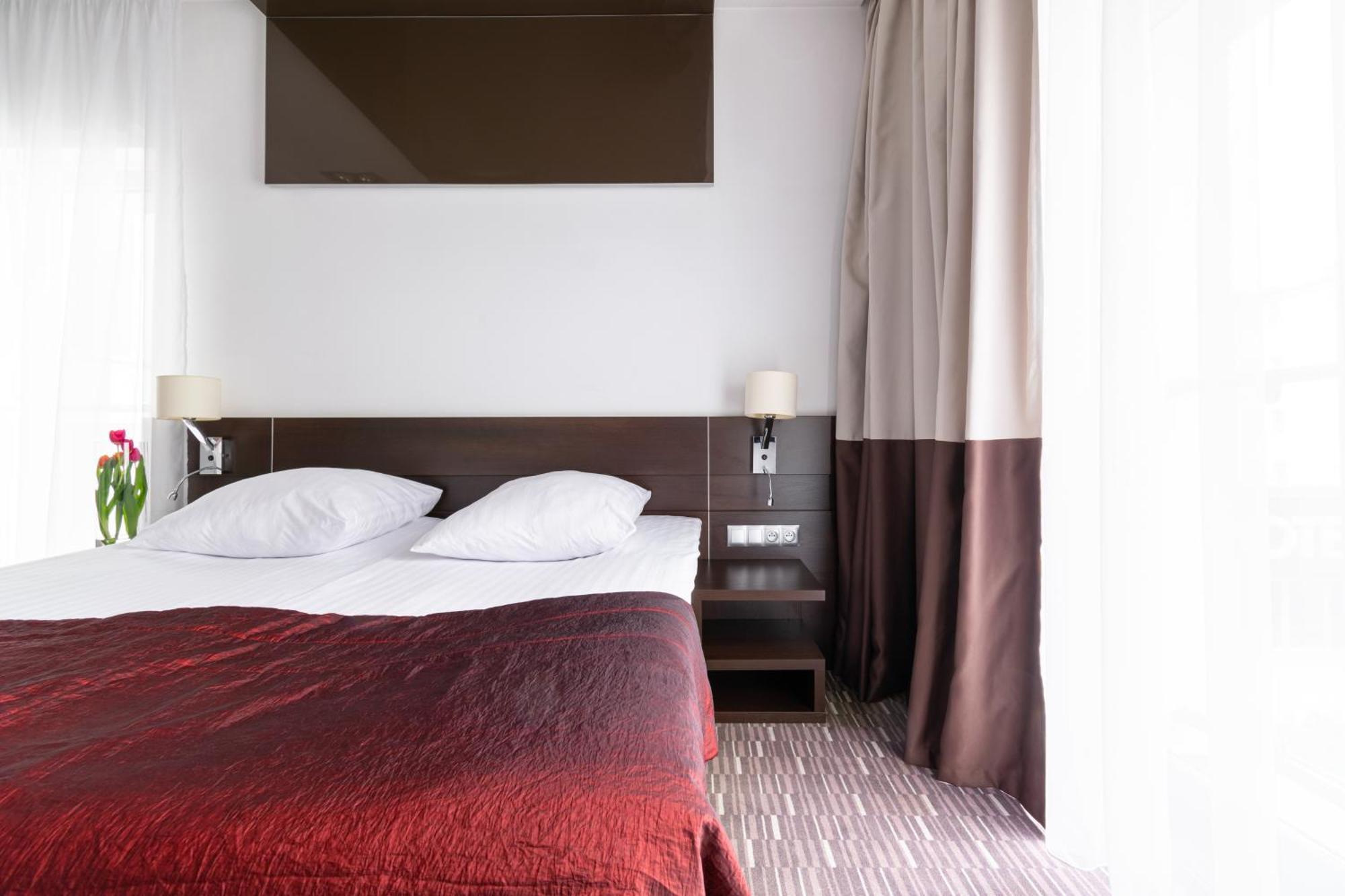 Hotel Diament Zabrze - Gliwice Bagian luar foto