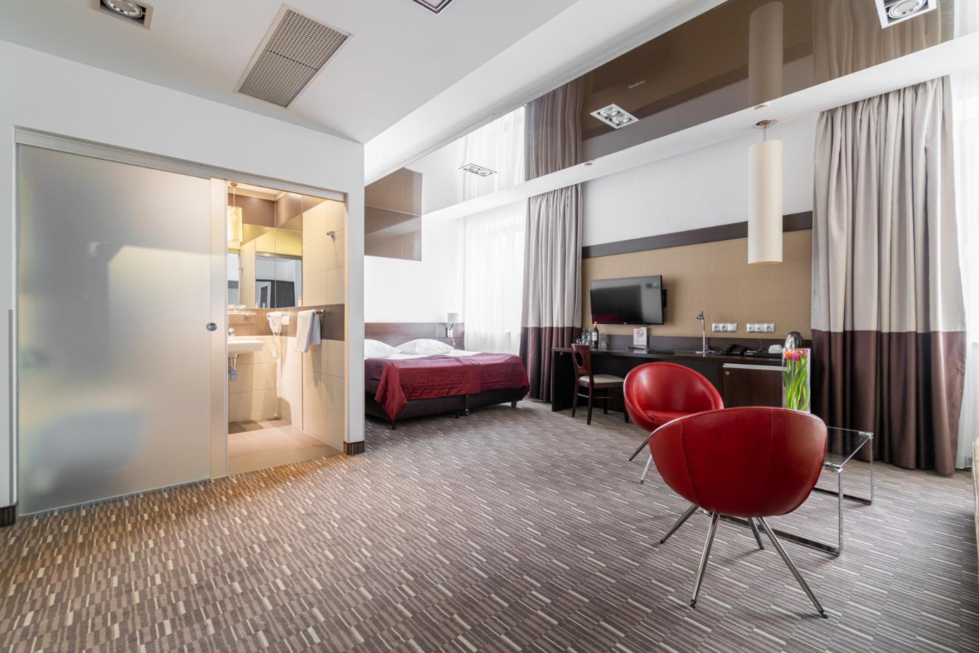 Hotel Diament Zabrze - Gliwice Bagian luar foto