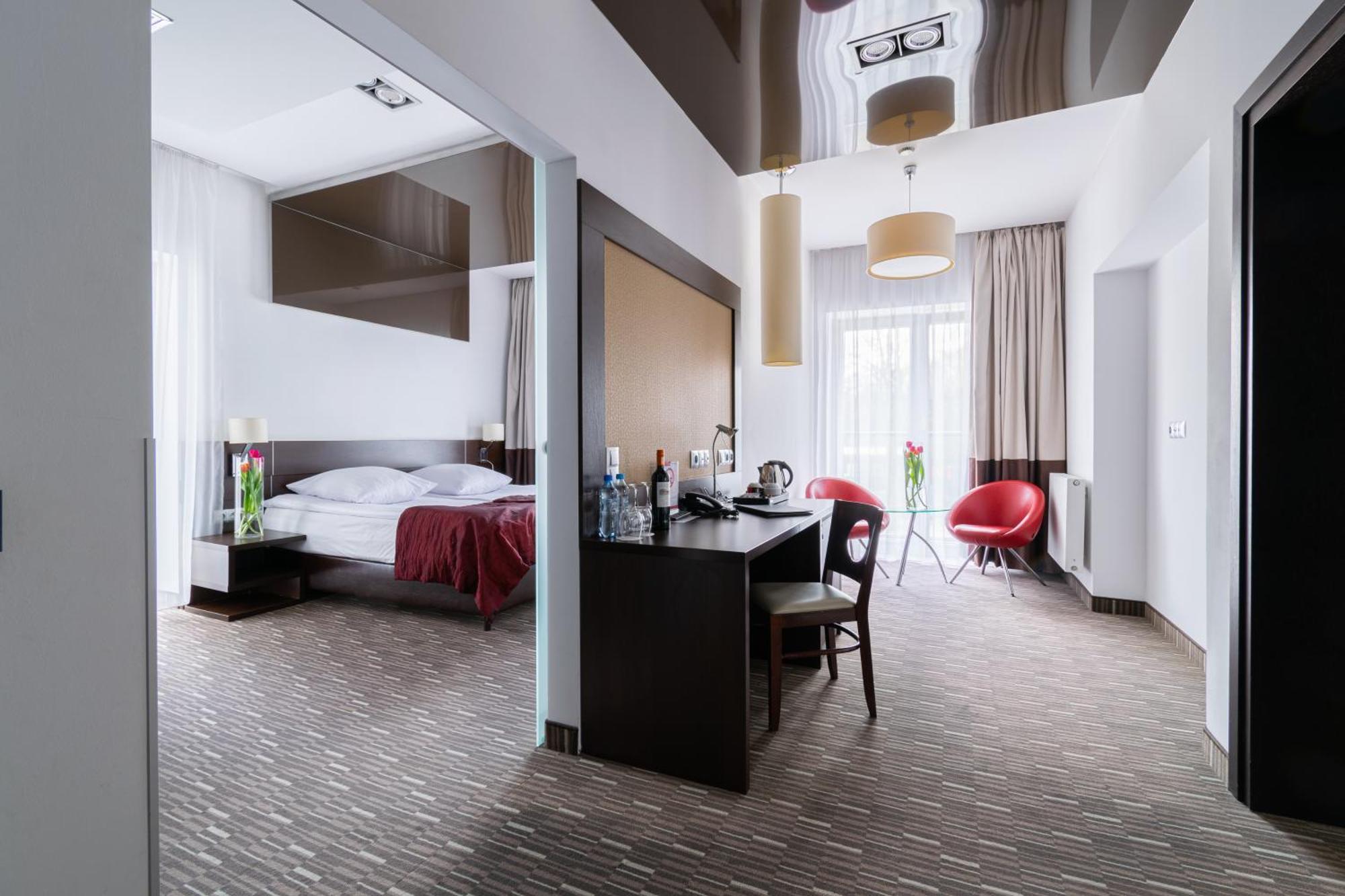 Hotel Diament Zabrze - Gliwice Bagian luar foto