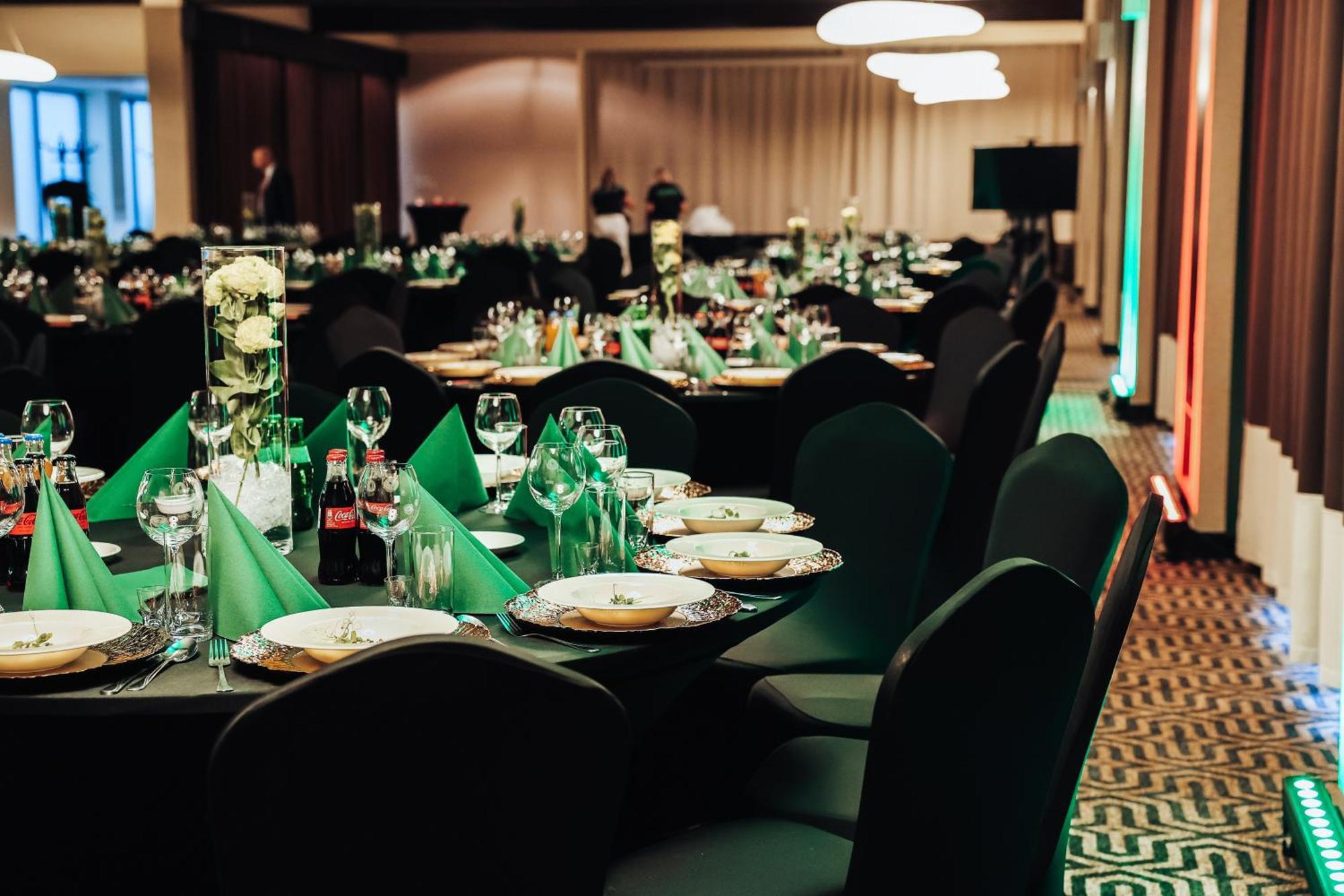 Hotel Diament Zabrze - Gliwice Bagian luar foto